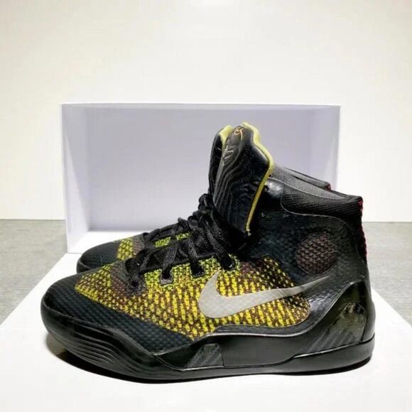 Nike Kobe Zoom Mamba Green Red Black Hightop Basketball Sneaker Size 5.5Y - Picture 2 of 5